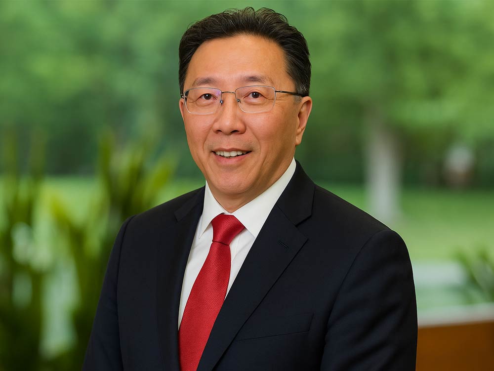 Thomas M Lee